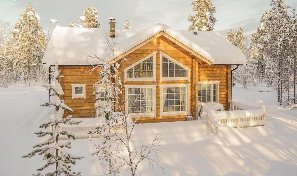 Hallahaukka Ivalo Extérieur photo
